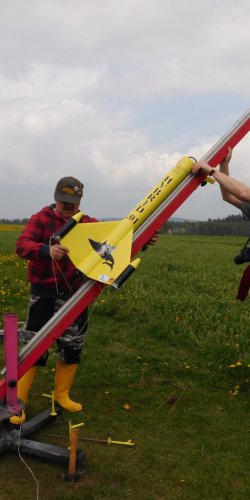 dscn4768 hybrid 2.01 zvedani rampy w